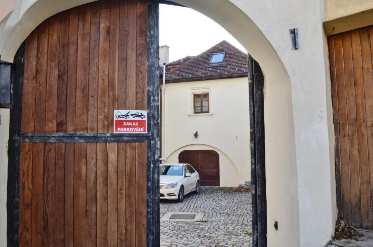 Apartments 3 In The Historic Part Of Znojmo Exterior photo