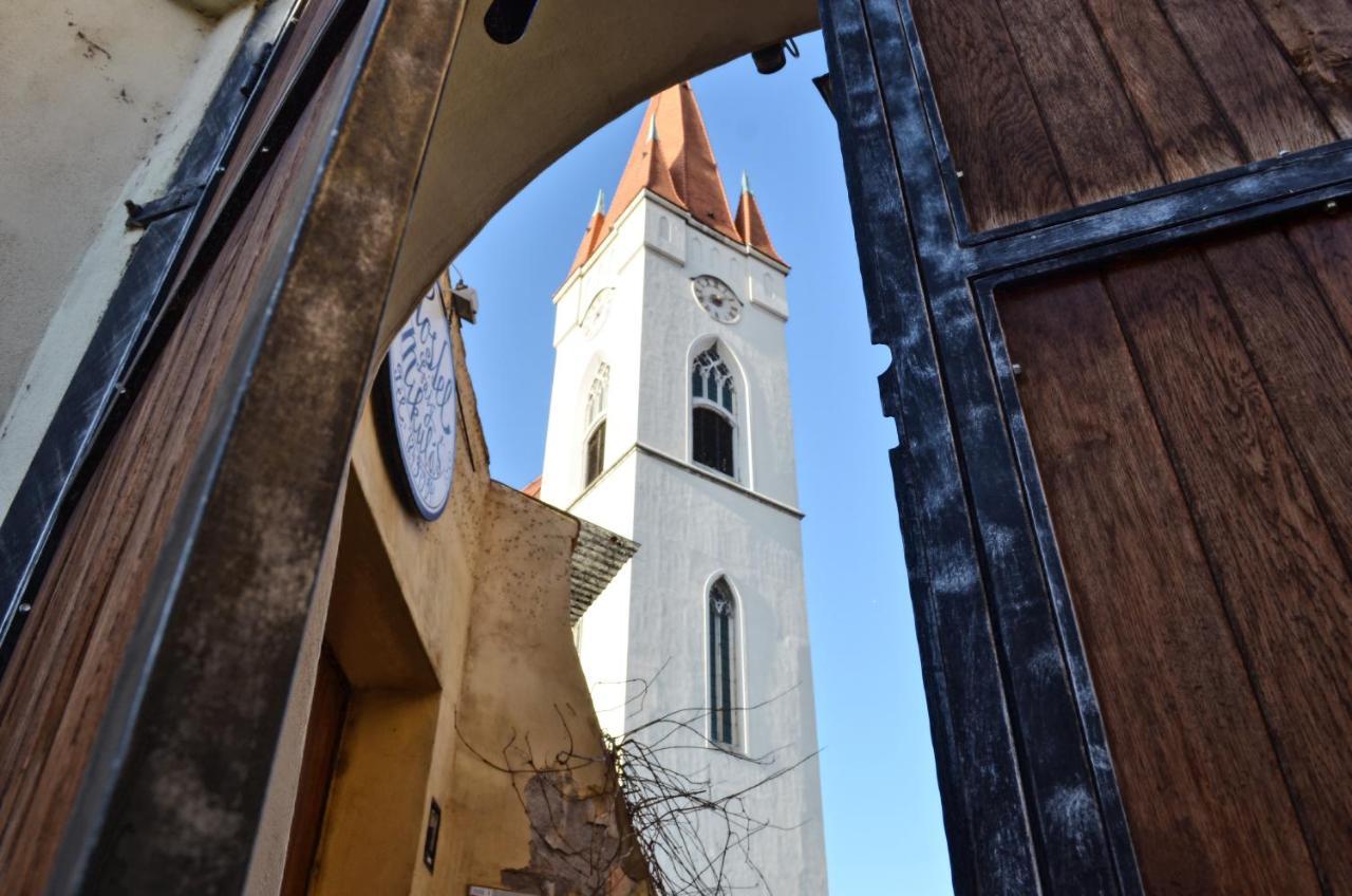 Apartments 3 In The Historic Part Of Znojmo Exterior photo